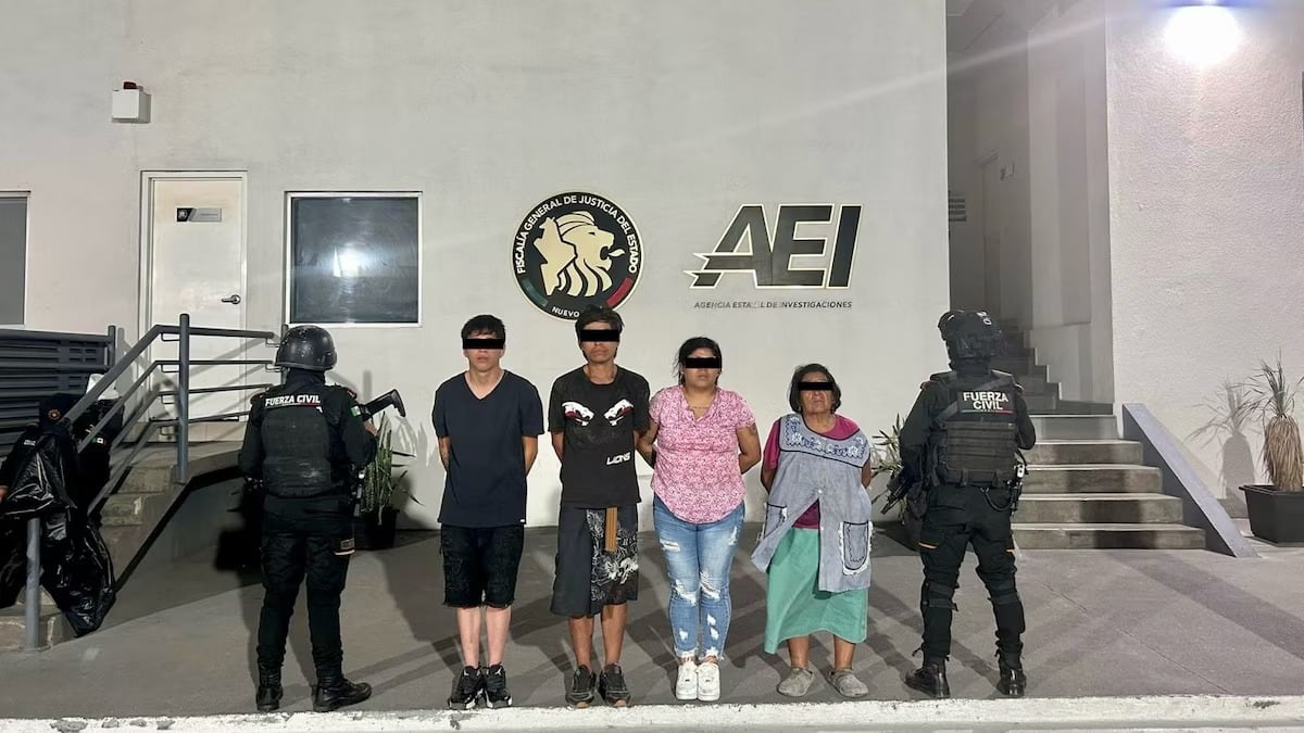 “Capturan al ‘Brad Pitt’ de Monterrey en Operativo Antidrogas” "Capturan al 'Brad Pitt' de Monterrey en Operativo Antidrogas"