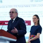 Condenan a García Luna y su esposa a pagar $2,488 millones a México