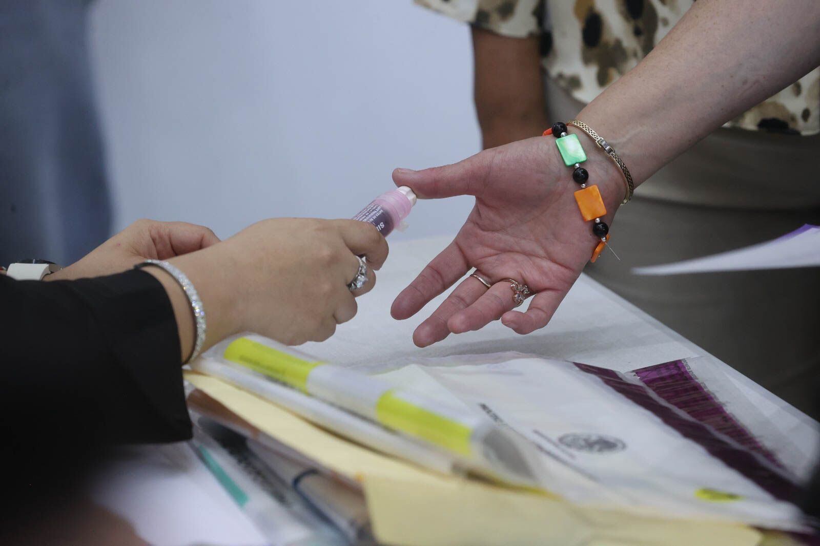 Democracia en Ruinas: Por Qué No Votar el Domingo Democracia en Ruinas: Por Qué No Votar el Domingo
