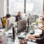 Generación Z vs. Trabajo Tradicional Generación Z vs. Trabajo Tradicional