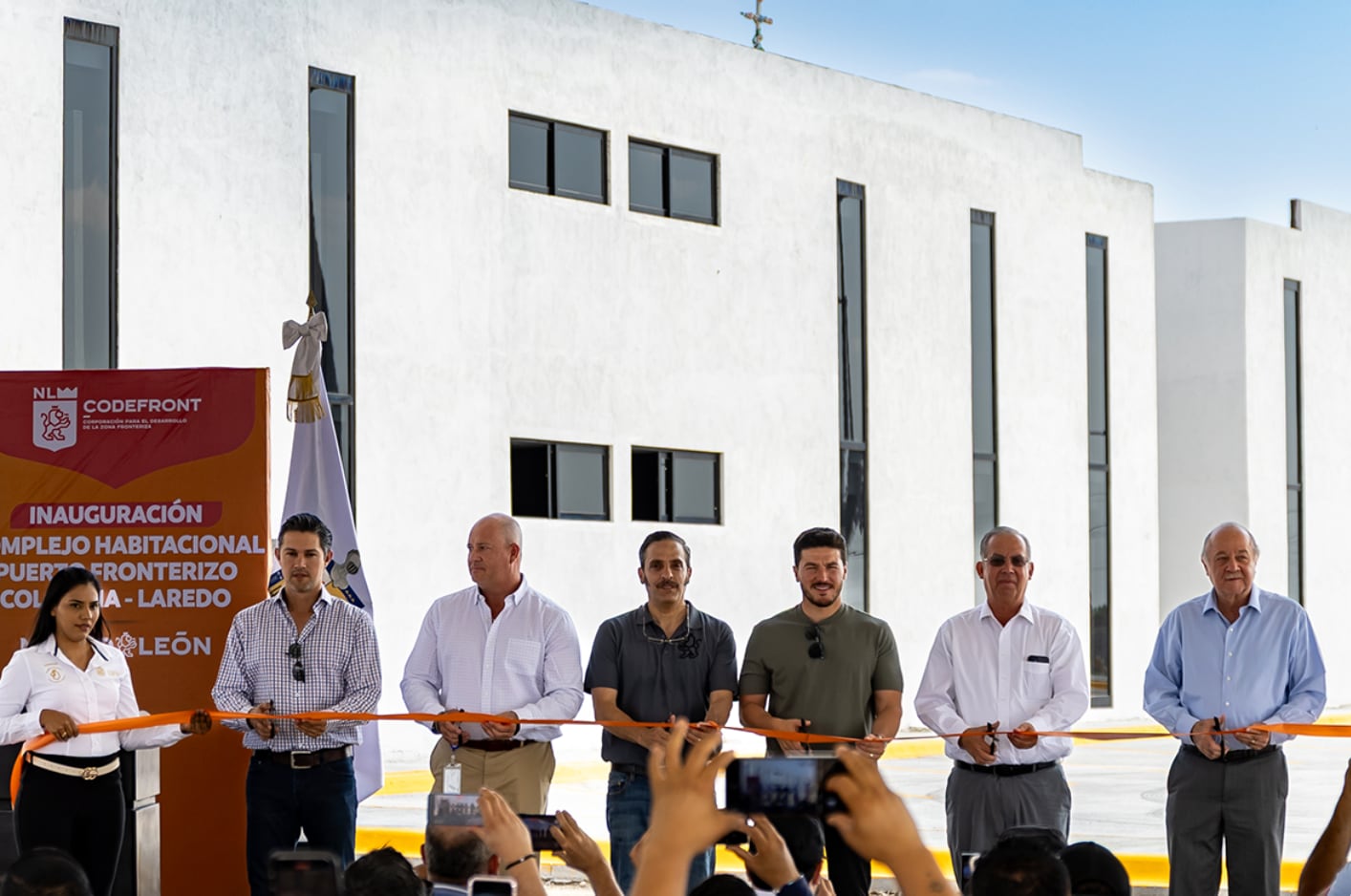 Inaugura Samuel García complejo habitacional en Puerto Colombia Inaugura Samuel García complejo habitacional en Puerto Colombia