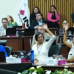 "INE Investiga Las Denuncias de 'Acordeones' en Elecciones Judiciales"