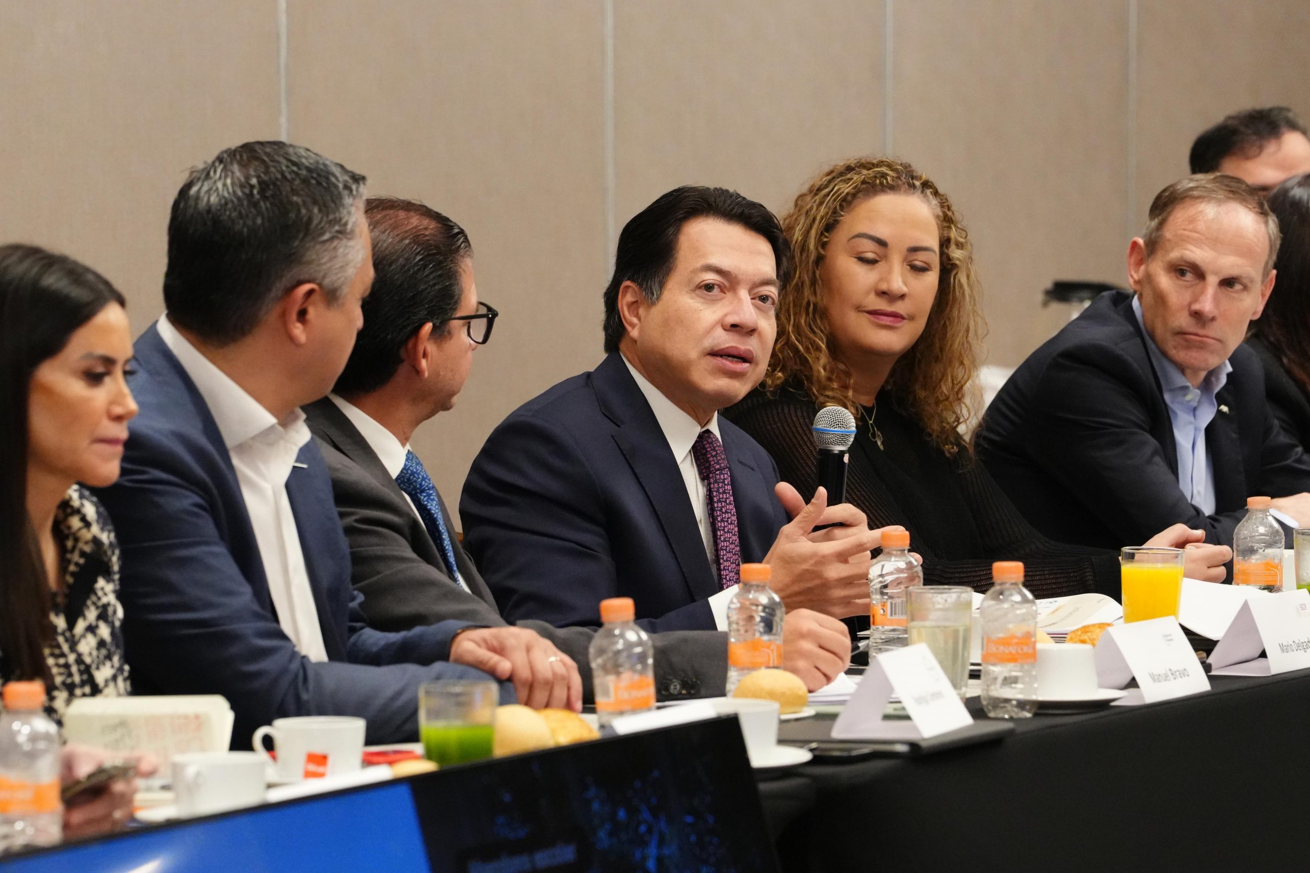 Mario Delgado y CNTE: Propuesta de Jubilación y Demandas Educativas Mario Delgado y CNTE: Propuesta de Jubilación y Demandas Educativas