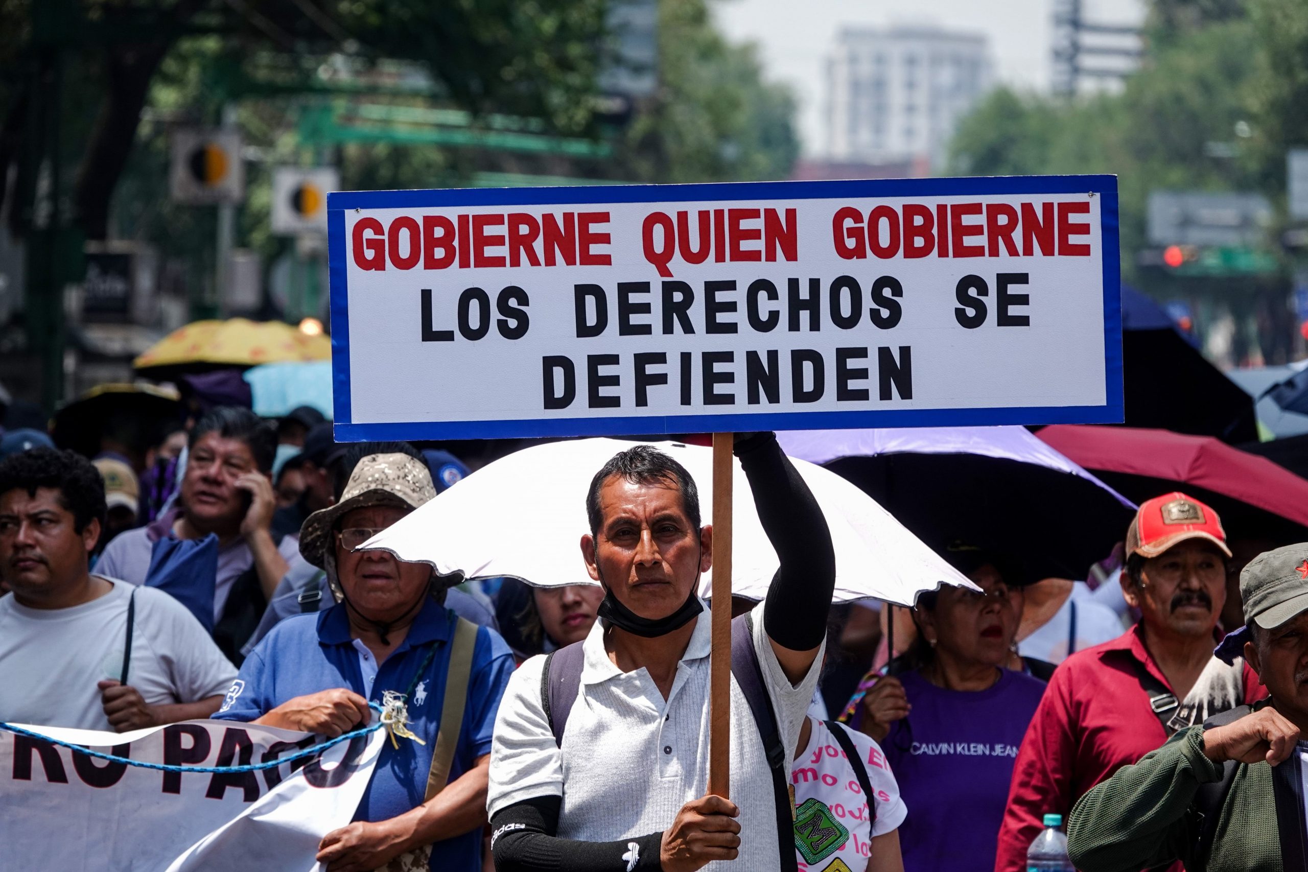 Protestas de la CNTE: Exigen Aumentos y Abrogaciones Protestas de la CNTE: Exigen Aumentos y Abrogaciones
