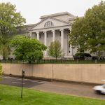 "Restricciones de Visas para Estudiantes en EE.UU."