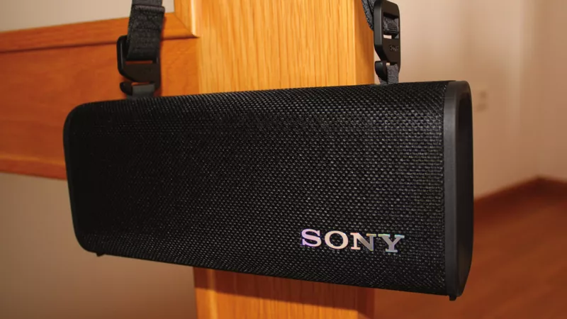 "Review del Sony ULT FIELD 3: Potencia Portátil y Gran Autonomía"