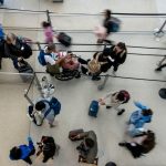 “Secuestro”: La polémica obra que alarmó a CDMX ¿Título sugerido para blog?: 
"Aranceles de Trump: más costos, menos apoyo"