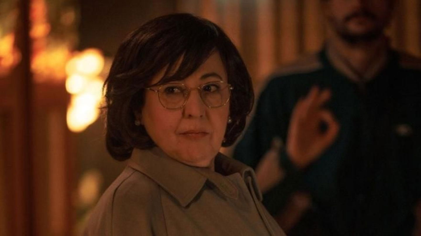 Celeste: Intriga y Comedia en la Inspección de Hacienda Celeste: Intriga y Comedia en la Inspección de Hacienda