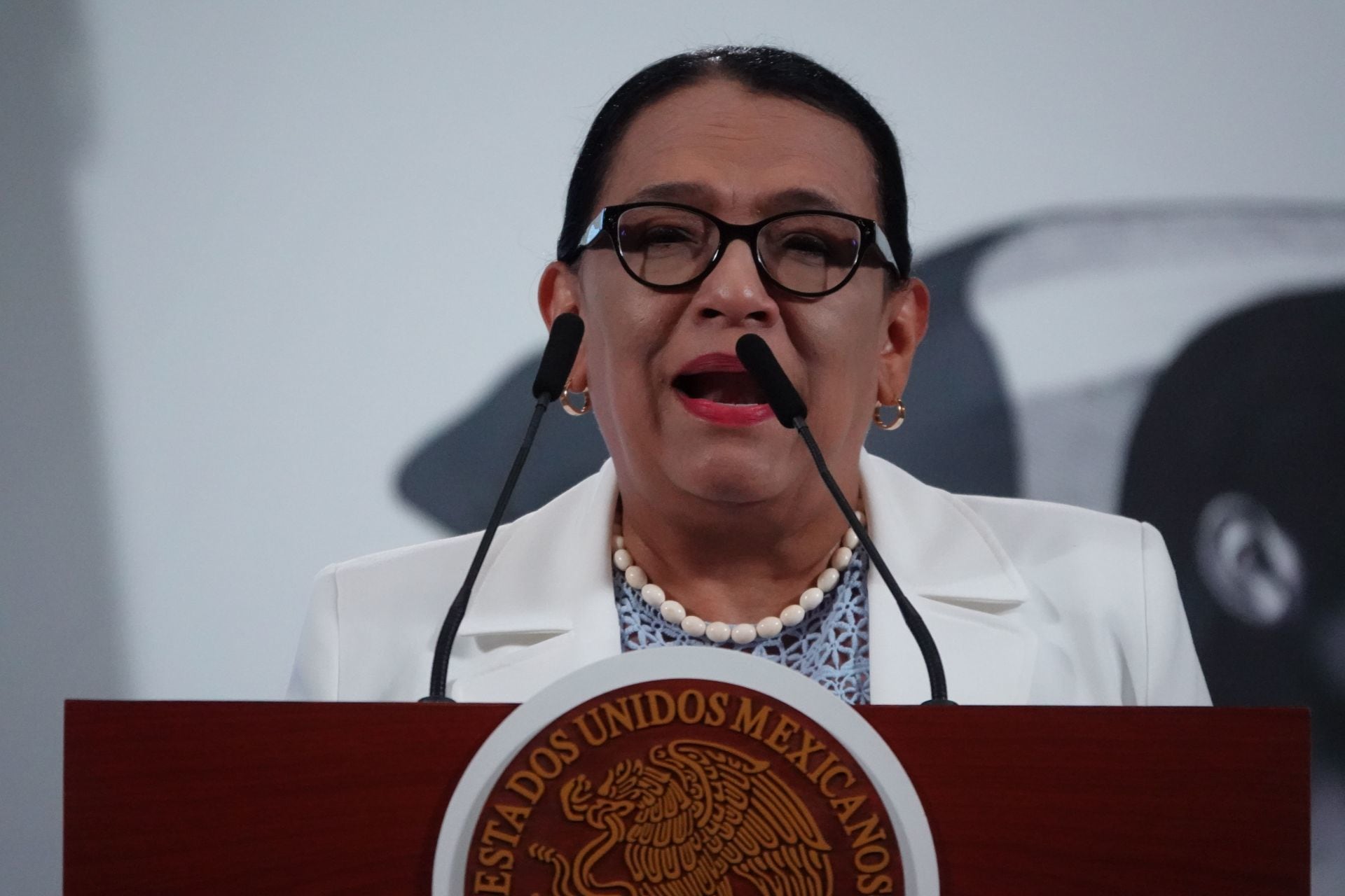 “Conferencia ‘Mañanera’ y Precios de Gasolina y Canasta Básica” "Conferencia 'Mañanera' y Precios de Gasolina y Canasta Básica"