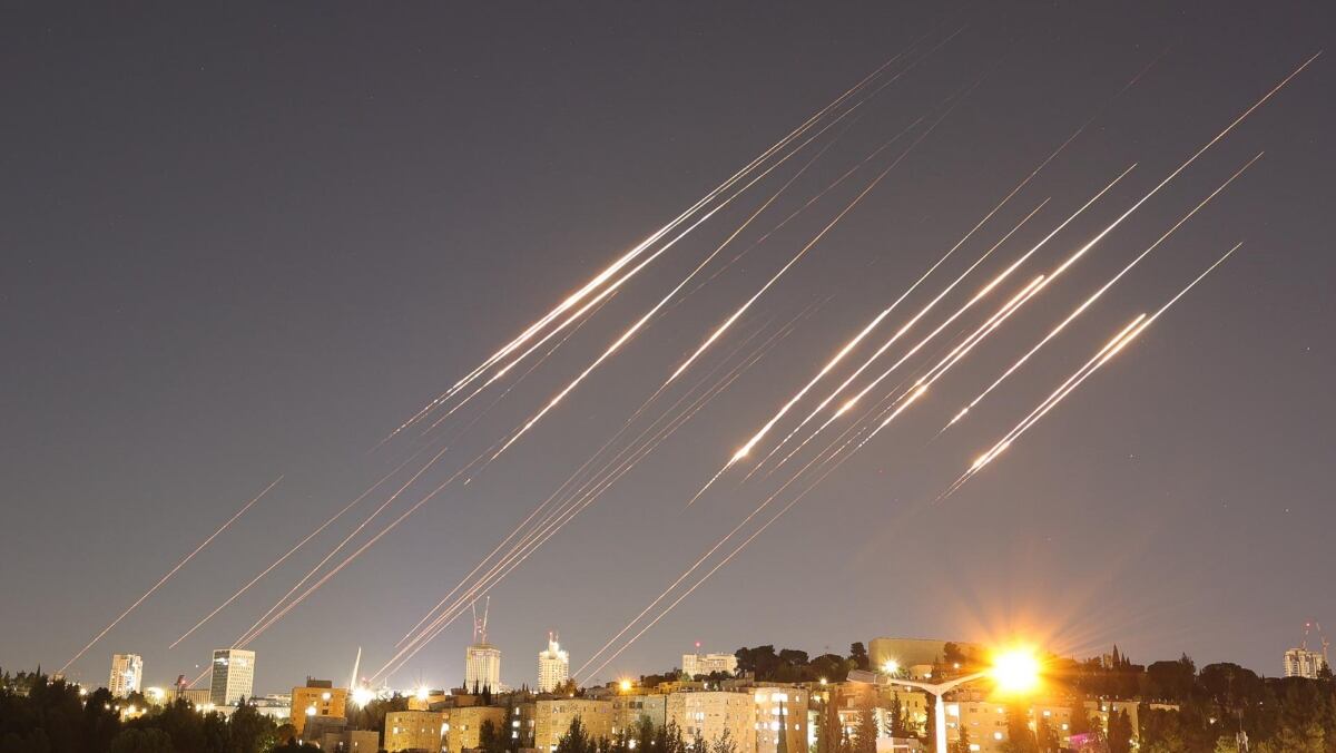 “Conflicto Israel-Irán: Impacto en Mexicanos y Tensión Regional” "Conflicto Israel-Irán: Impacto en Mexicanos y Tensión Regional"