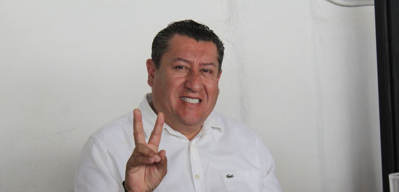 Diputado de Jalisco Captado en Fiesta con Narcocorridos Diputado de Jalisco Captado en Fiesta con Narcocorridos