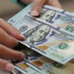 "Dólar en Caída Libre: Factores y Consecuencias"