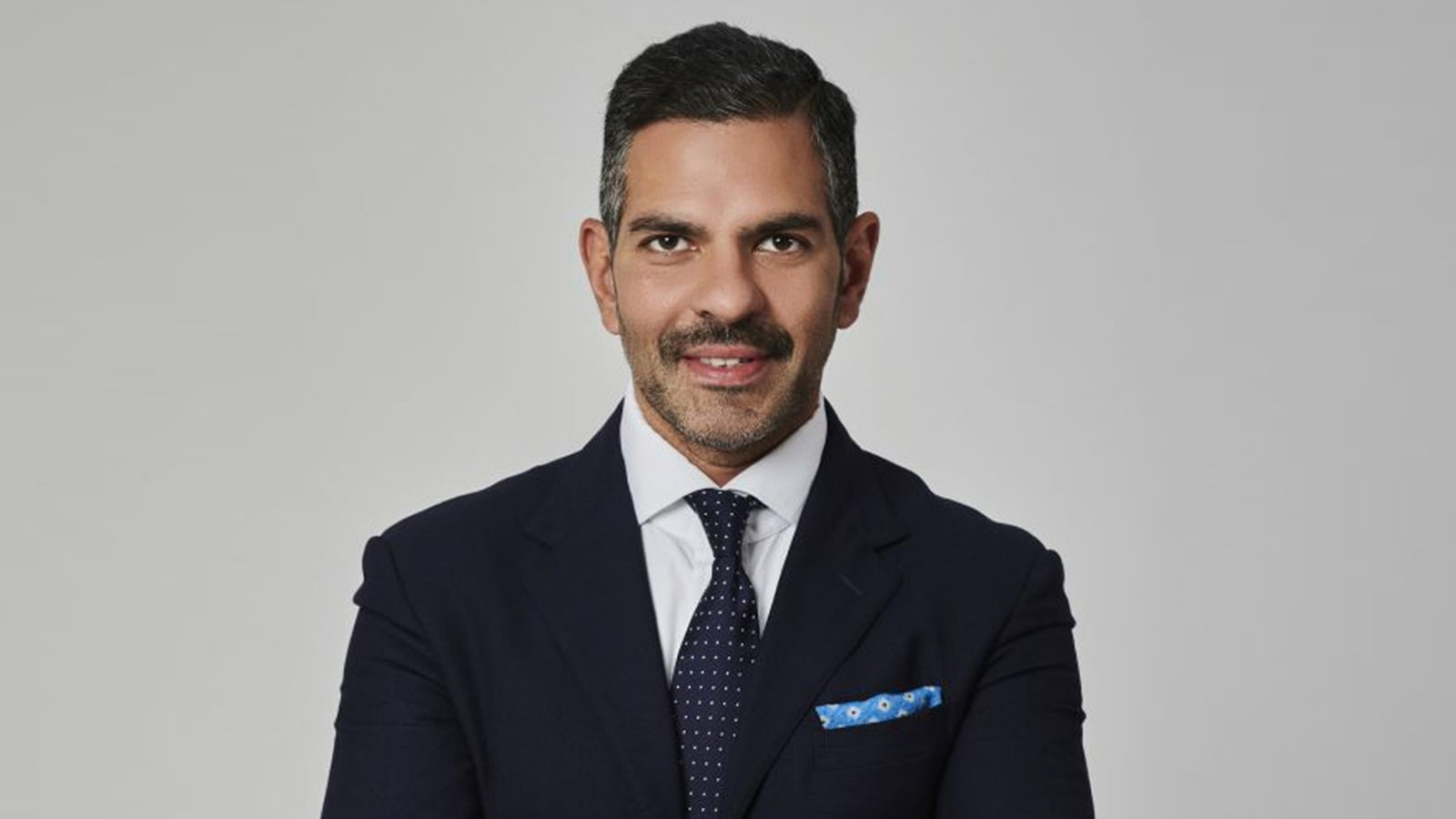 Muerte Trágica de Sunjay Kapur por Picadura de Abeja Durante Polo Muerte Trágica de Sunjay Kapur por Picadura de Abeja Durante Polo