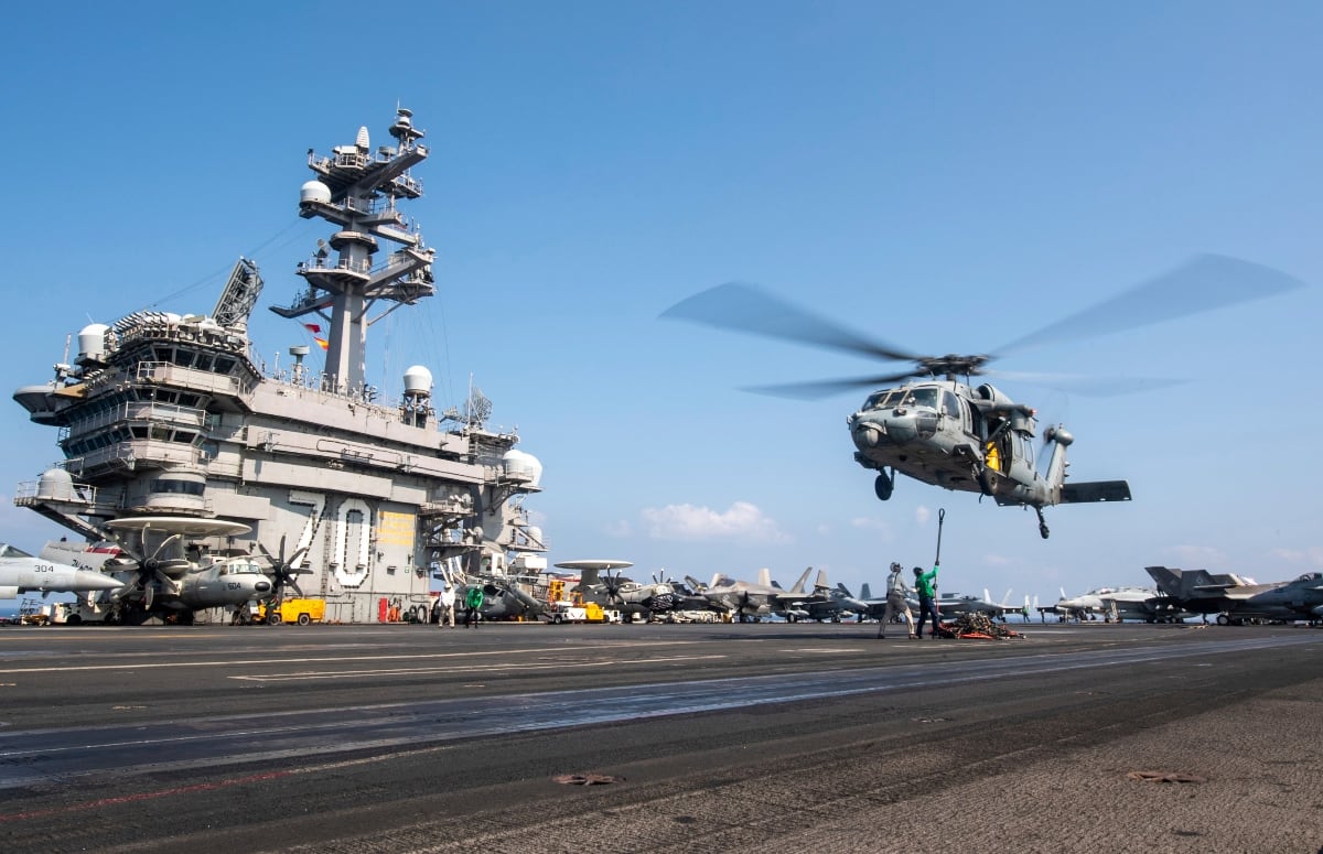 “Tensión Militar en Oriente Medio: Aviones y Buques de EE.UU. para Proteger a Israel” "Tensión Militar en Oriente Medio: Aviones y Buques de EE.UU. para Proteger a Israel"