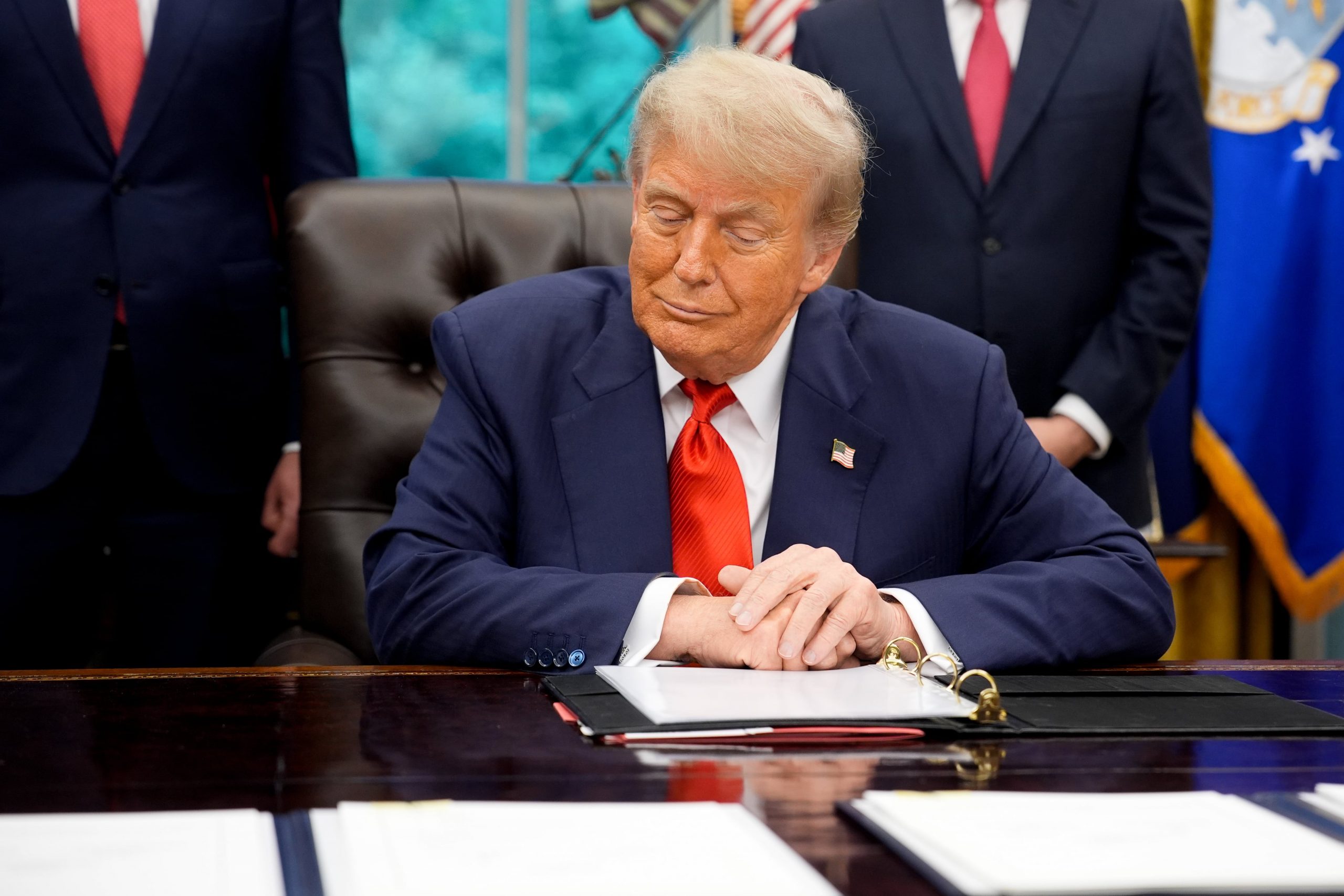 Trump presiona por aprobación de plan fiscal antes del 4 de julio