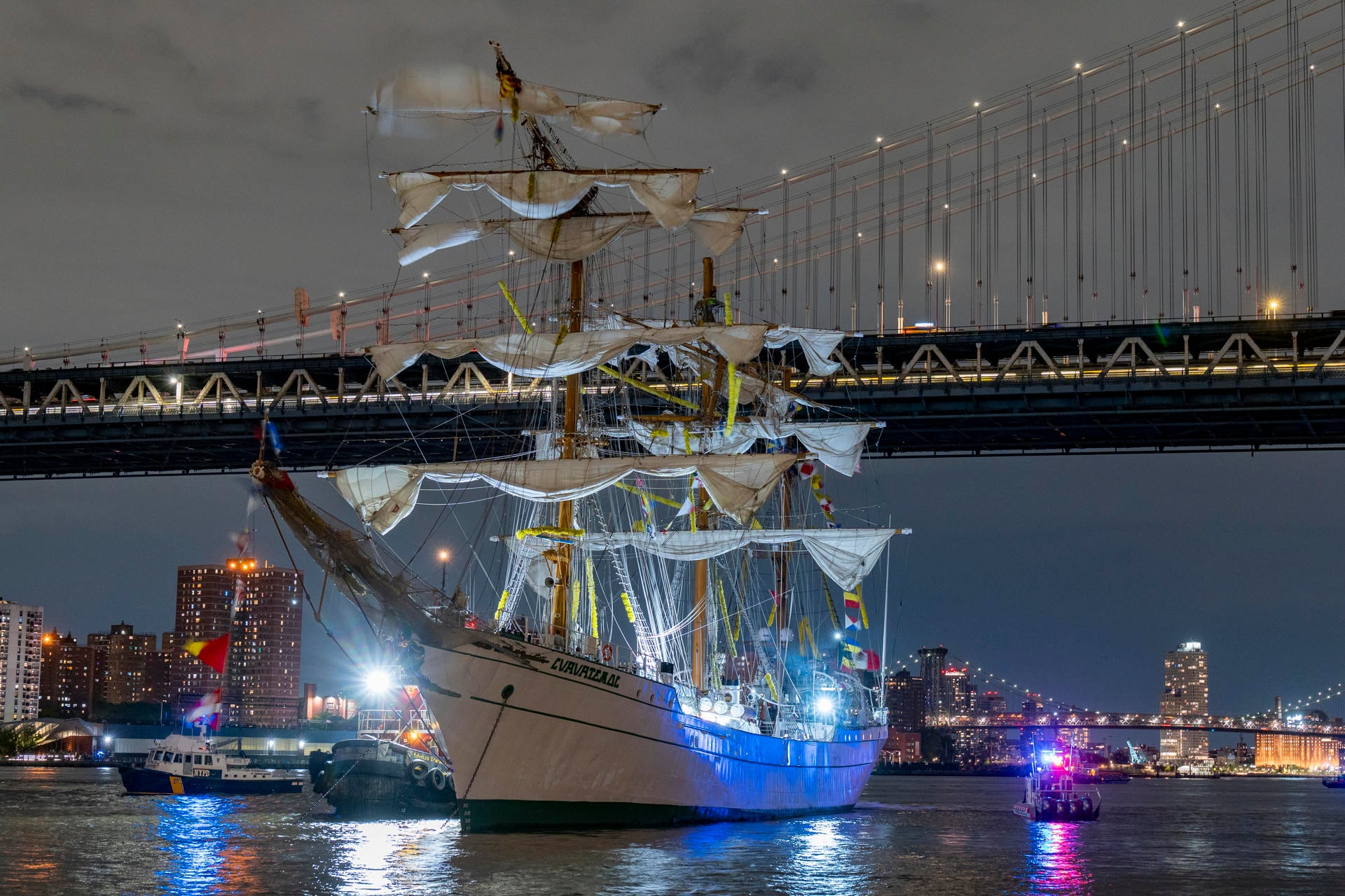 Accidente del Buque Cuauhtémoc en Nueva York: Daños y Últimos Detalles Accidente del Buque Cuauhtémoc en Nueva York: Daños y Últimos Detalles