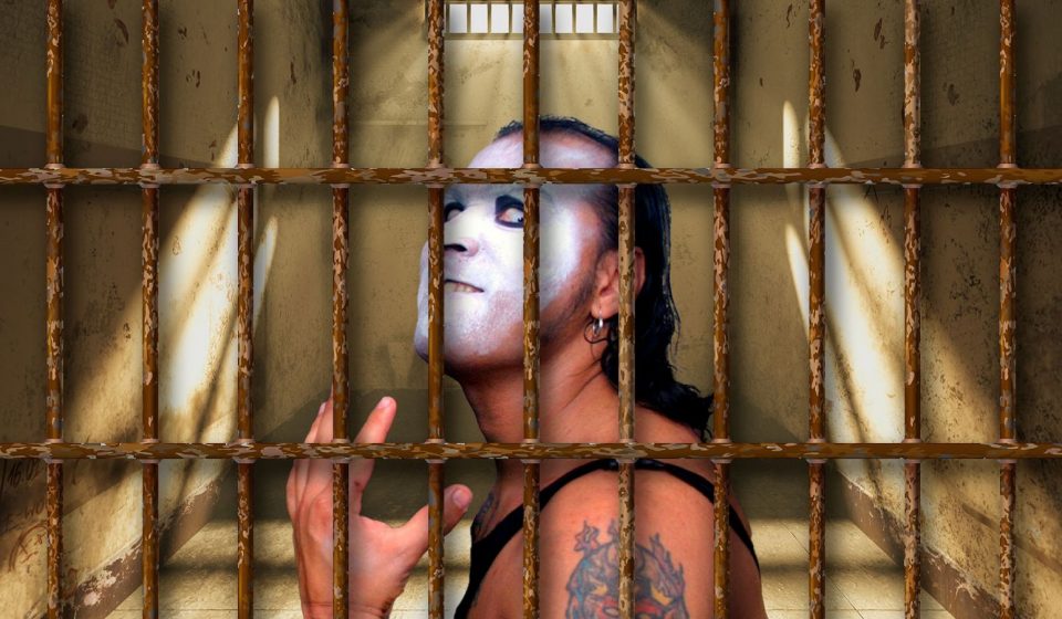 Charly Manson: Entre el ring y la cárcel Charly Manson: Entre el ring y la cárcel