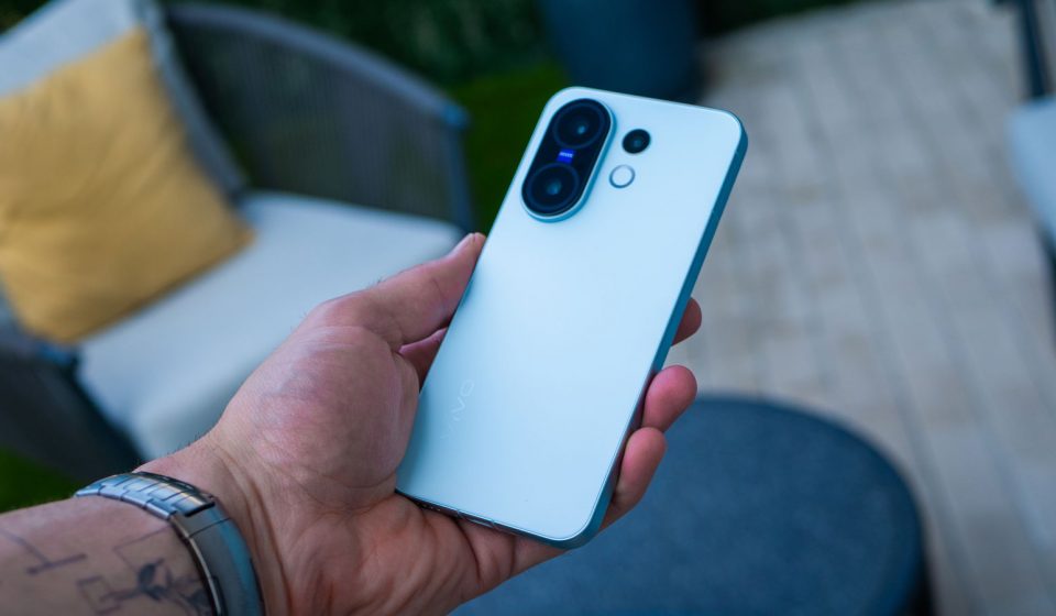 Descubre el vivo X200 FE: Potencia y Calidad a Buen Precio Descubre el vivo X200 FE: Potencia y Calidad a Buen Precio