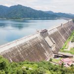 El impacto de las presas en el desplazamiento de los polos magnéticos El impacto de las presas en el desplazamiento de los polos magnéticos