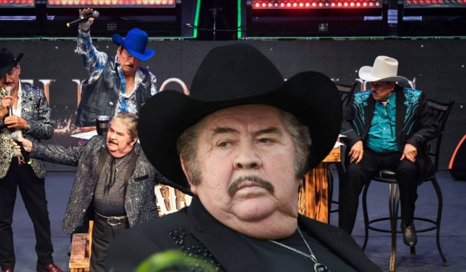 Eliseo Robles se desmaya en concierto pero se encuentra estable Eliseo Robles se desmaya en concierto pero se encuentra estable