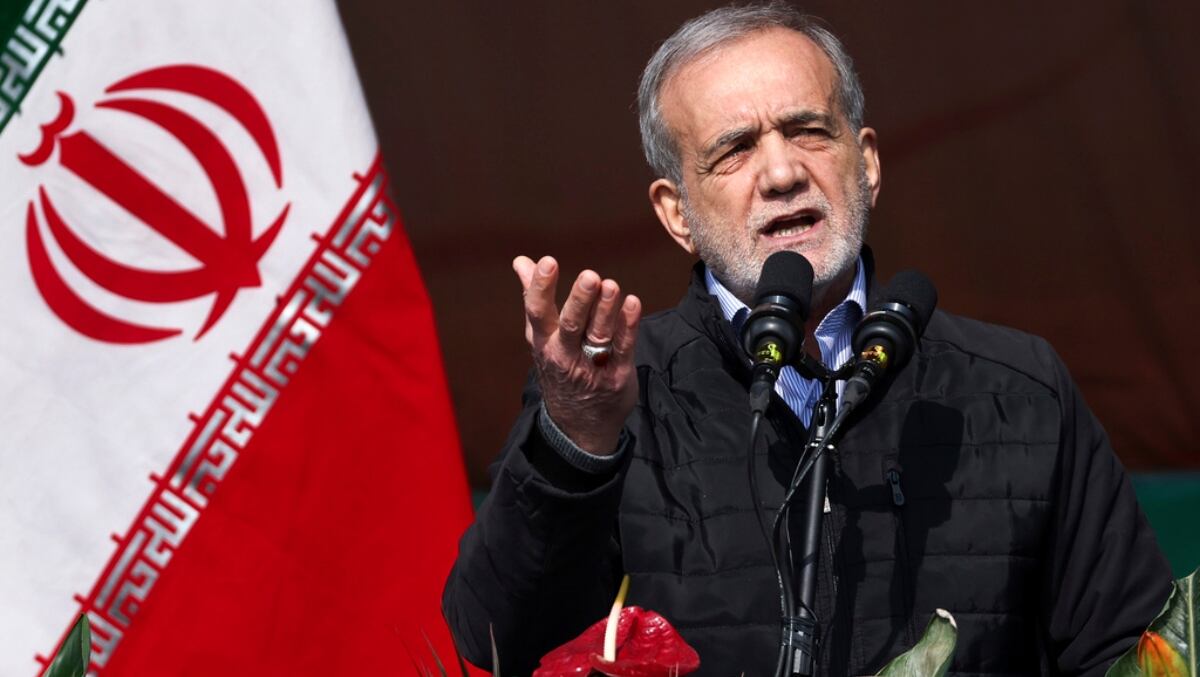 Irán suspende cooperación nuclear con el OIEA tras ataques de EE.UU. e Israel Irán suspende cooperación nuclear con el OIEA tras ataques de EE.UU. e Israel