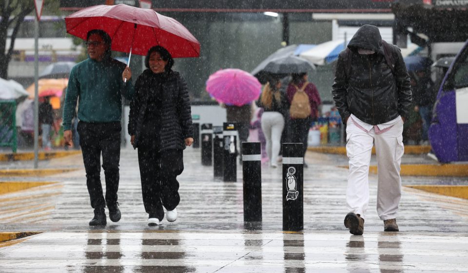 Monzón y Onda Tropical Traen Lluvias a México Monzón y Onda Tropical Traen Lluvias a México