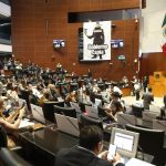 Neoautoritarismo y Crisis en México: Degradación Democrática y Estancamiento Económico Neoautoritarismo y Crisis en México: Degradación Democrática y Estancamiento Económico