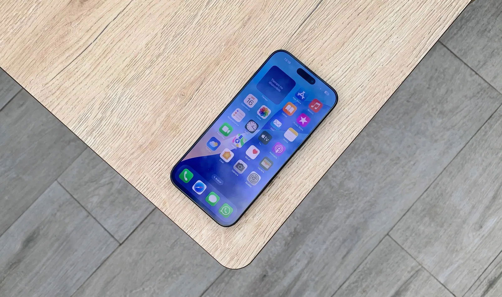 Oferta Imperdible: iPhone 16 Pro con Descuento en Amazon Oferta Imperdible: iPhone 16 Pro con Descuento en Amazon