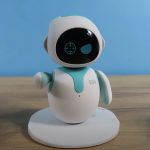 Impulso al Nearshoring y la Consultoría en México Robot interactivo para entretener a los niños en casa