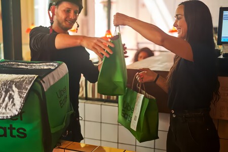 Sheinbaum critica aumento de tarifas de Uber Sheinbaum critica aumento de tarifas de Uber