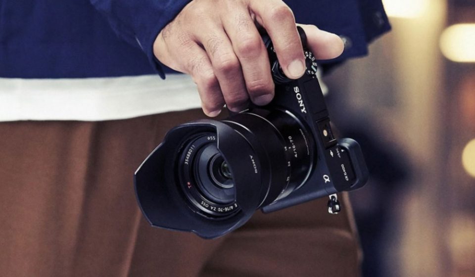 Sony Alpha 6400: Versatilidad y Rendimiento Compacto Sony Alpha 6400: Versatilidad y Rendimiento Compacto