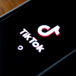 TikTok: Tensiones Comerciales y Huelga de Empleados TikTok: Tensiones Comerciales y Huelga de Empleados